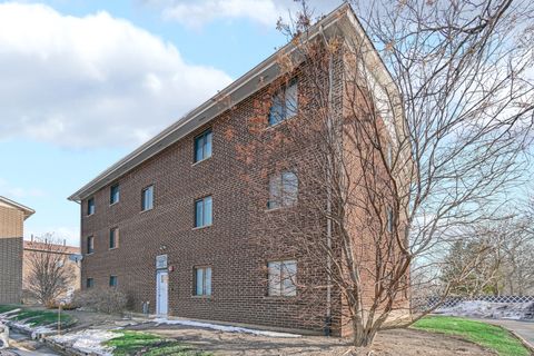 Tiny photo for 6335 175th Street #2S, Tinley Park, IL 60477 (MLS # 12589785)