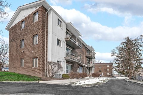 Tiny photo for 6335 175th Street #2S, Tinley Park, IL 60477 (MLS # 12589785)