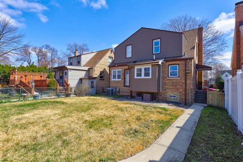 Tiny photo for Elmwood Park, IL 60707 (MLS # 12625498)