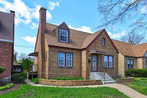 Tiny photo for Elmwood Park, IL 60707 (MLS # 12625498)