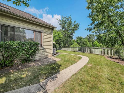 Tiny photo for 116 Cayuga Court, Bloomingdale, IL 60108 (MLS # 12713242)