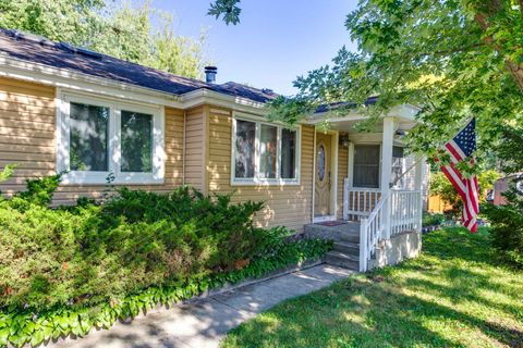 Tiny photo for 20831 N Maple Court, Deerfield, IL 60015 (MLS # 12472907)