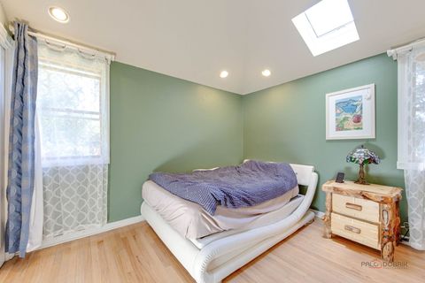 Tiny photo for 20831 N Maple Court, Deerfield, IL 60015 (MLS # 12472907)