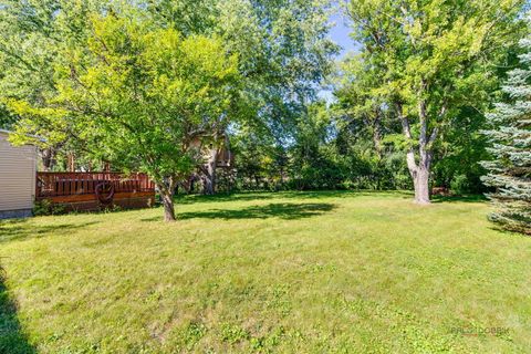 Tiny photo for 20831 N Maple Court, Deerfield, IL 60015 (MLS # 12472907)
