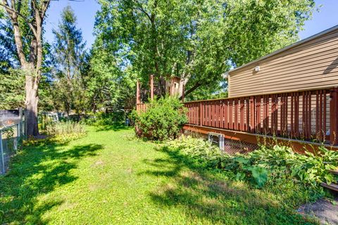 Tiny photo for 20831 N Maple Court, Deerfield, IL 60015 (MLS # 12472907)