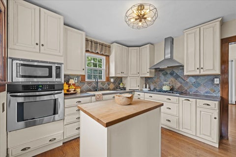 Tiny photo for 1115 W State Street, Geneva, IL 60134 (MLS # 12734728)