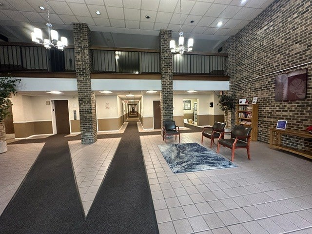 1463 Mercury Drive 218