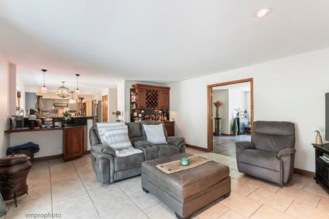 Tiny photo for 3780 Anjou Lane, Hoffman Estates, IL 60192 (MLS # 12637655)
