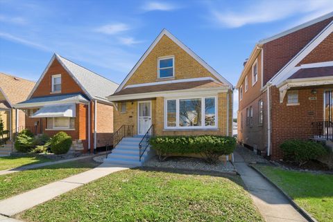 Tiny photo for 6535 S Kolin Avenue, Chicago, IL 60629 (MLS # 12615014)