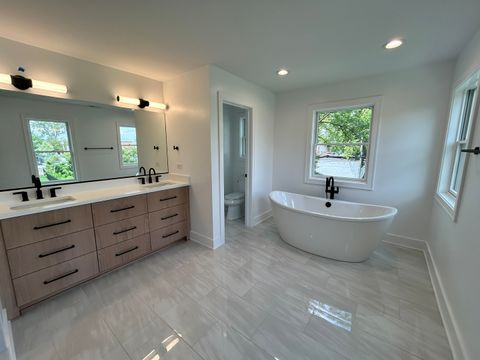 Tiny photo for 444 E Schiller Street, Elmhurst, IL 60126 (MLS # 12513475)