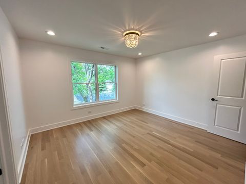 Tiny photo for 444 E Schiller Street, Elmhurst, IL 60126 (MLS # 12513475)