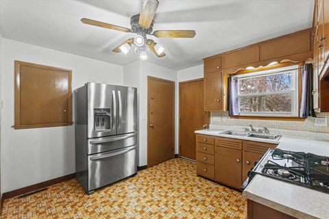 Tiny photo for 502 E Florida Avenue, Urbana, IL 61801 (MLS # 12554600)