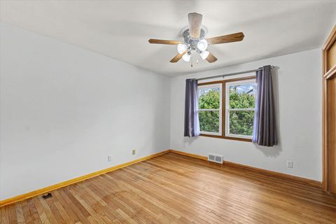 Tiny photo for 502 E Florida Avenue, Urbana, IL 61801 (MLS # 12554600)