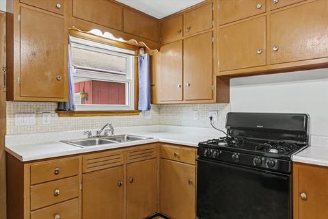 Tiny photo for 502 E Florida Avenue, Urbana, IL 61801 (MLS # 12554600)