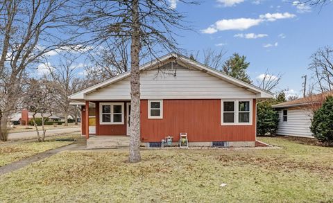 Tiny photo for 502 E Florida Avenue, Urbana, IL 61801 (MLS # 12554600)