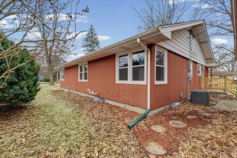 Tiny photo for 502 E Florida Avenue, Urbana, IL 61801 (MLS # 12554600)