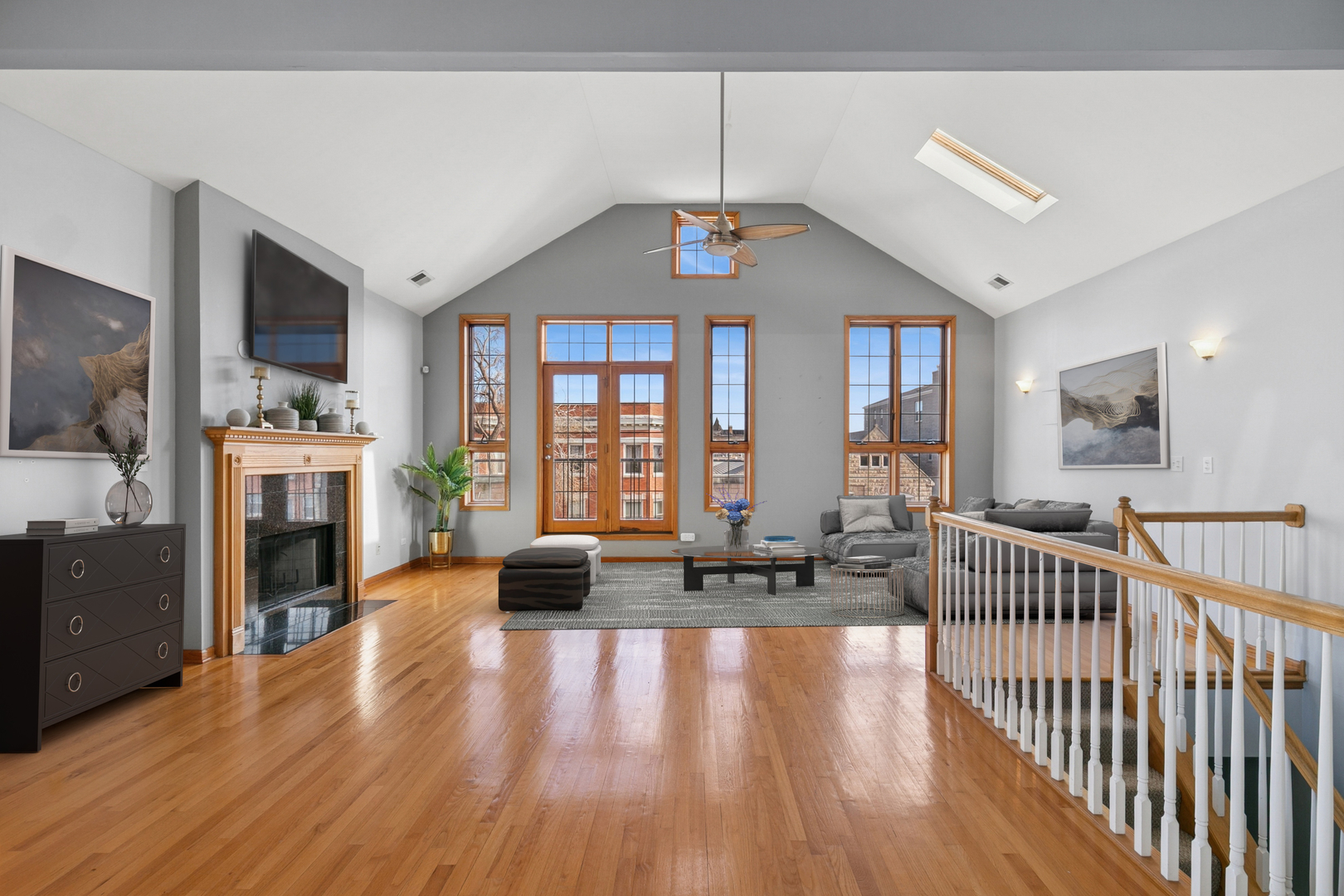 4426 S CALUMET Avenue 3