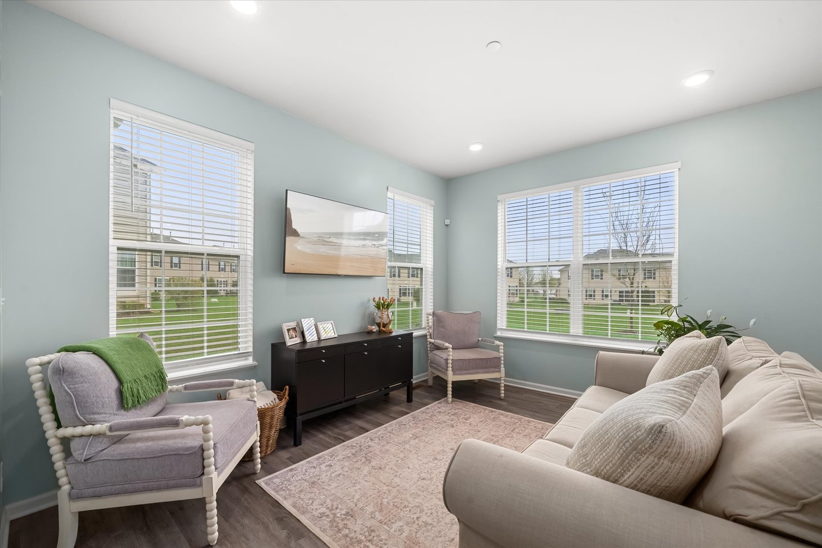 1125 Hawk Hollow Drive