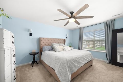 Tiny photo for 1125 Hawk Hollow Drive, Yorkville, IL 60560 (MLS # 12620275)