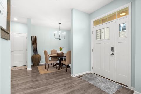 Tiny photo for 1125 Hawk Hollow Drive, Yorkville, IL 60560 (MLS # 12620275)