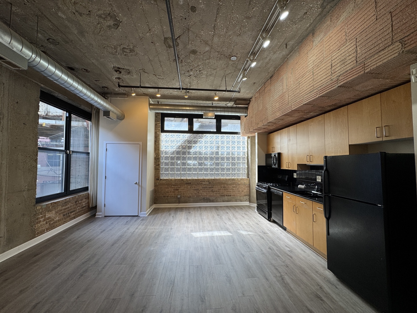 1516 S Wabash Avenue 208