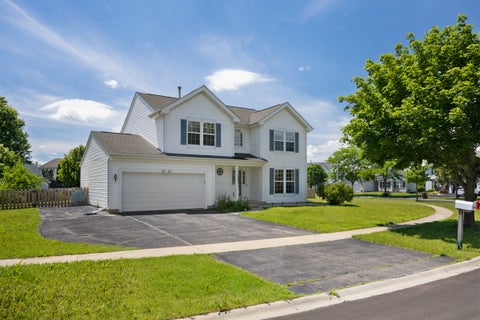 Tiny photo for 5687 McKenzie Drive, Lake In The Hills, IL 60156 (MLS # 12689753)