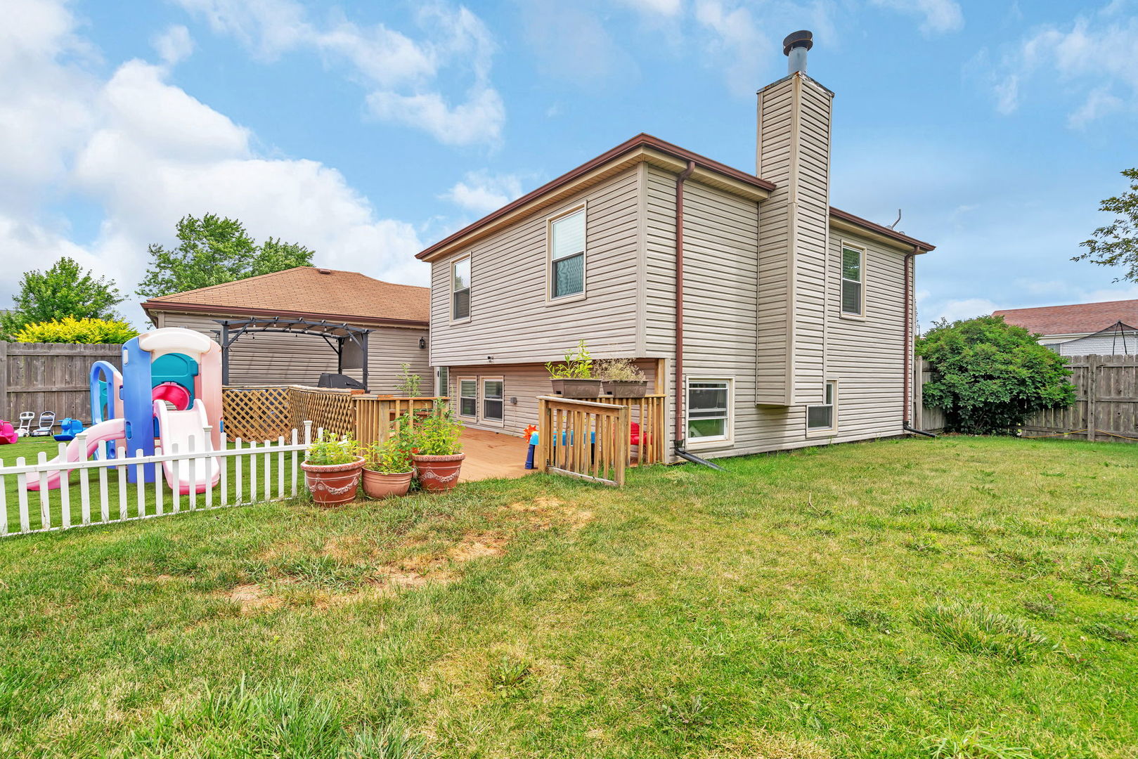 7347 W Benton Drive