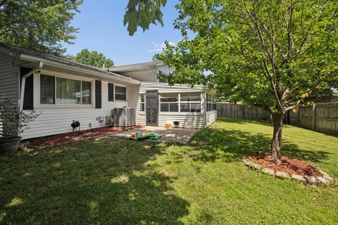 Tiny photo for 26 Skyview Drive, Springfield, IL 62702 (MLS # 12692881)