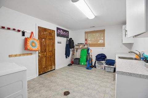 Tiny photo for 26 Skyview Drive, Springfield, IL 62702 (MLS # 12692881)