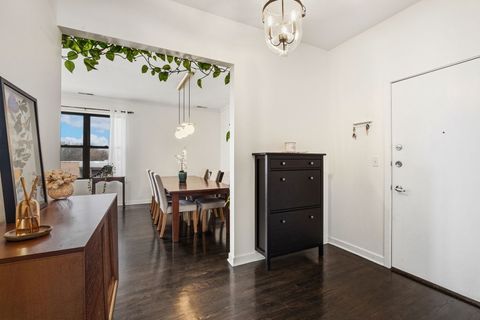 Tiny photo for 1735 W Lawrence Avenue #3W, Chicago, IL 60640 (MLS # 12599576)