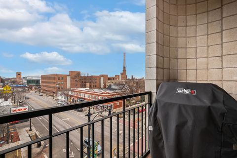 Tiny photo for 1735 W Lawrence Avenue #3W, Chicago, IL 60640 (MLS # 12599576)