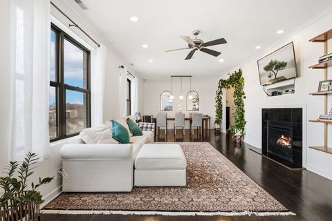 Tiny photo for 1735 W Lawrence Avenue #3W, Chicago, IL 60640 (MLS # 12599576)