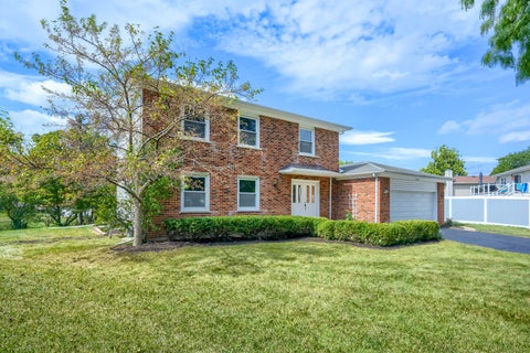 Photo of 4170 Ludington Court, Hoffman Estates, IL 60192 (MLS # 12774358)
