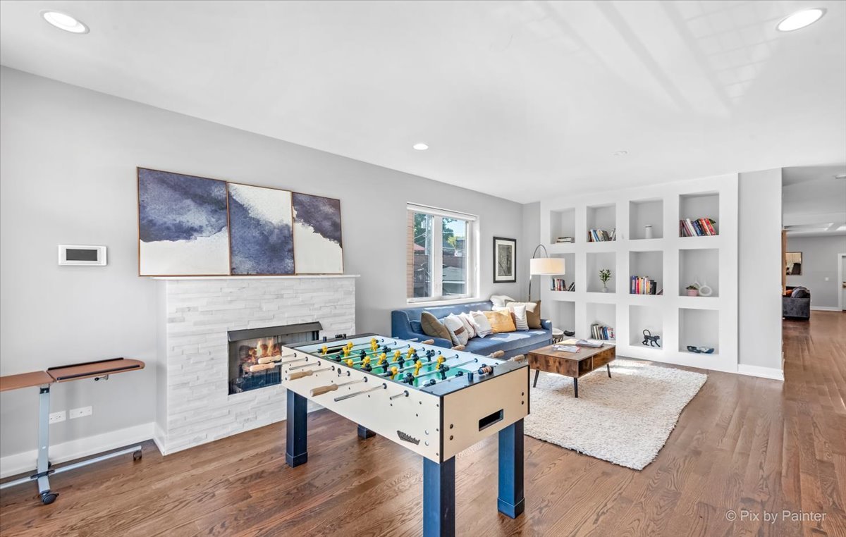 1732 N California Avenue 1