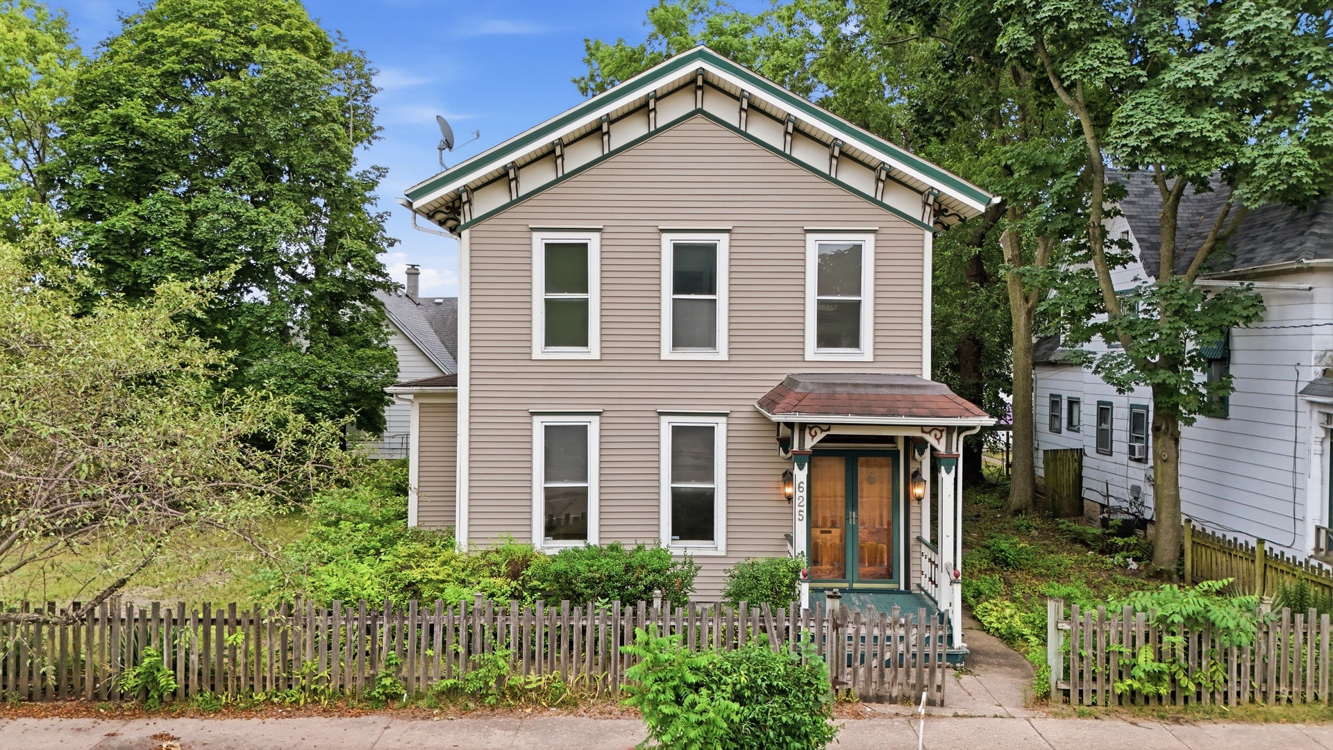 625 N 2nd Street