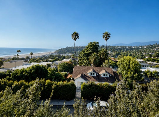 207 OCEAN AVENUE EXT, SANTA MONICA, CA 90402 - Image ef145ebe7a29bbbbd88e62fc1b9e1564/801685537