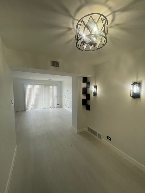 Tiny photo for 4921 W 109th Street #304, Oak Lawn, IL 60453 (MLS # 12592105)