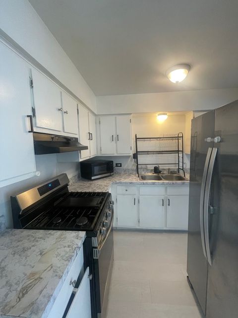 Tiny photo for 4921 W 109th Street #304, Oak Lawn, IL 60453 (MLS # 12592105)