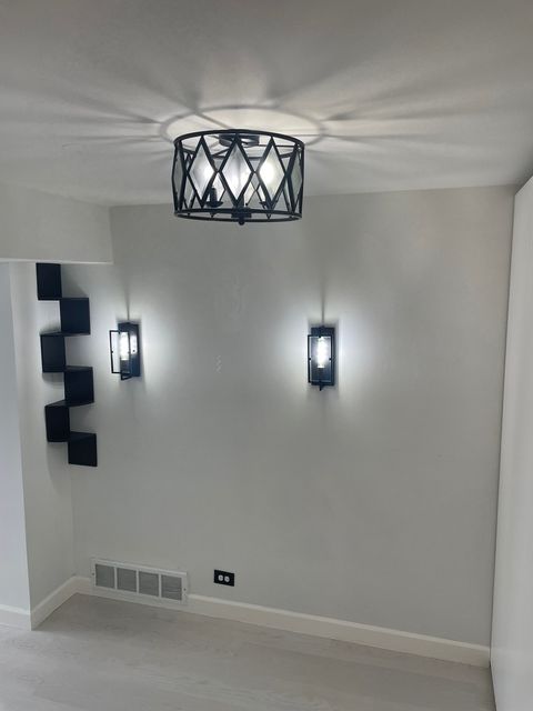 Tiny photo for 4921 W 109th Street #304, Oak Lawn, IL 60453 (MLS # 12592105)