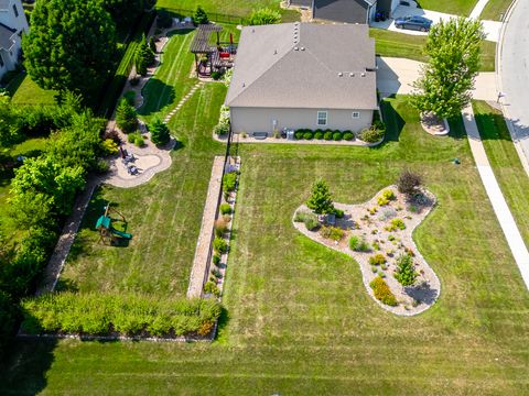 Tiny photo for 2611 Piney Run, Bloomington, IL 61705 (MLS # 12494655)