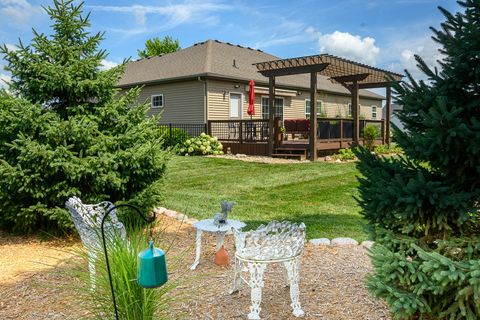 Tiny photo for 2611 Piney Run, Bloomington, IL 61705 (MLS # 12494655)