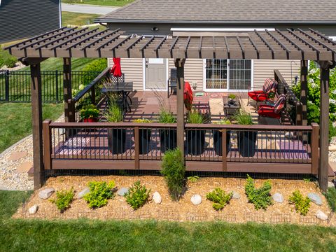 Tiny photo for 2611 Piney Run, Bloomington, IL 61705 (MLS # 12494655)