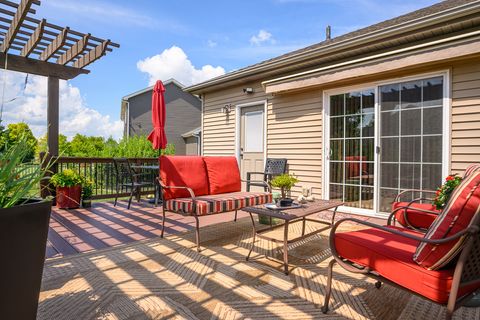 Tiny photo for 2611 Piney Run, Bloomington, IL 61705 (MLS # 12494655)