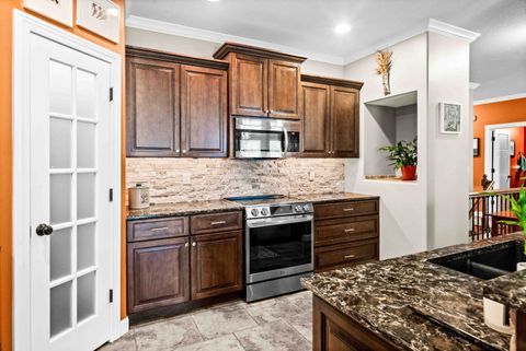 Tiny photo for 2611 Piney Run, Bloomington, IL 61705 (MLS # 12494655)