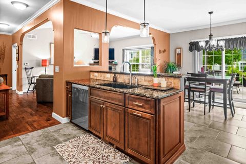 Tiny photo for 2611 Piney Run, Bloomington, IL 61705 (MLS # 12494655)