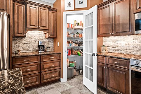 Tiny photo for 2611 Piney Run, Bloomington, IL 61705 (MLS # 12494655)