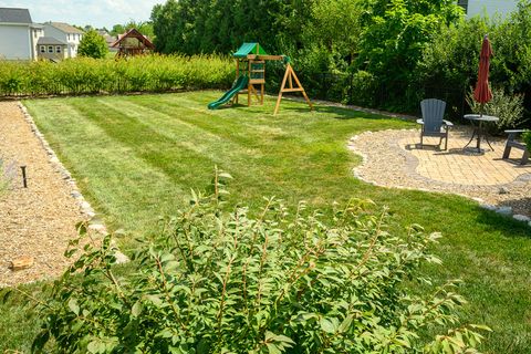 Tiny photo for 2611 Piney Run, Bloomington, IL 61705 (MLS # 12494655)