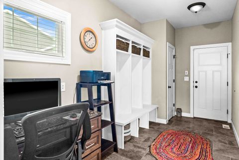 Tiny photo for 2611 Piney Run, Bloomington, IL 61705 (MLS # 12494655)