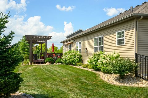 Tiny photo for 2611 Piney Run, Bloomington, IL 61705 (MLS # 12494655)