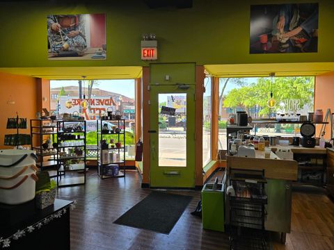 Tiny photo for 4 W Burlington Avenue, La Grange, IL 60525 (MLS # 12382937)